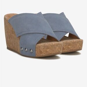 NWT Lucky Valmai Blue Suede Platform Wedge Sandals